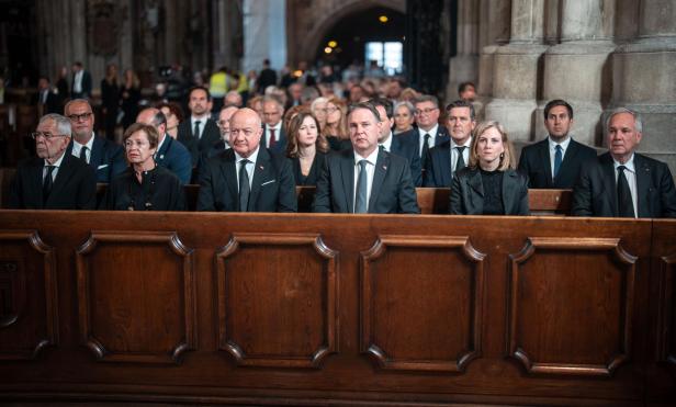 TRAUER-UND GEDENKGOTTESDIENSTS AM DONNERSTAG, 12. JUNI 2025 IM WIENER STEPHANSDOM Gedenkgottesdienst im Stephansdom: "Einer trage des anderen Last"