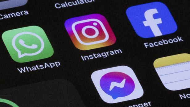 ++ THEMENBILD ++ FACEBOOK / INSTAGRAM / MESSENGER-ÜBERWACHUNG / SOCIAL MEDIA / KOMMUNIKATION / DATENSCHUTZ / WHATSAPP
