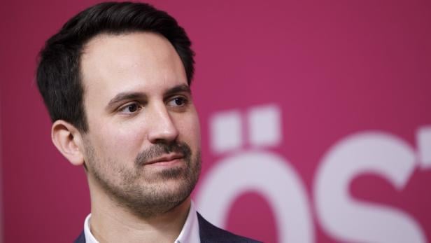 PK "WEITERE ZUKUNFT VON NEOS WIEN, PERSONELLE VORGÄNGE": WIEDERKEHR Vom Bildungsstadtrat zum Bildungsminister: Wer ist Christoph Wiederkehr?