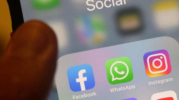 Facebook services, apps down for tens of thousands worldwide