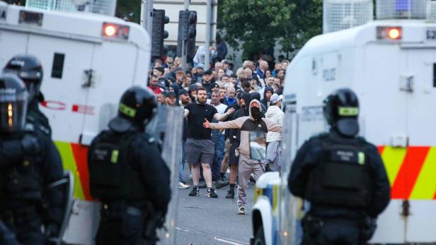 BRITAIN-NIRELAND-UNREST-RACISM