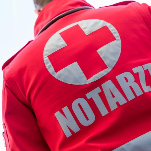 ++ THEMENBILD ++ RETTUNGSDIENST / ROTES KREUZ / RETTUNG