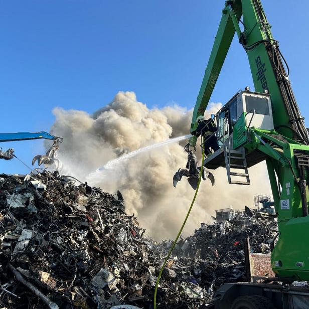 Brand Schrottplatz